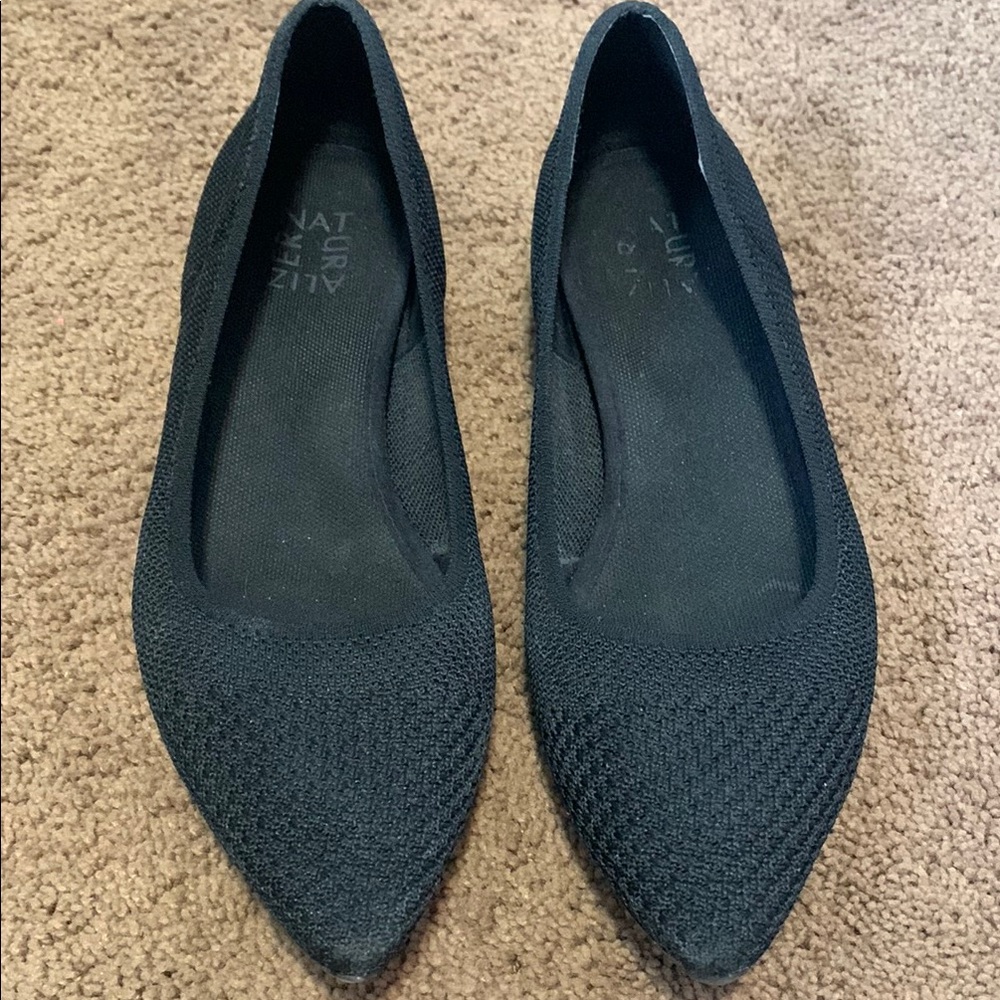 Naturalizer Women's Black Flats